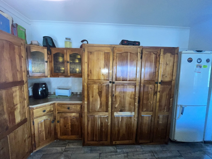 6 Bedroom Property for Sale in Ferreira Town Eastern Cape